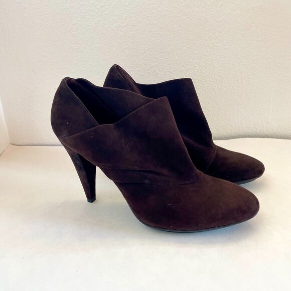 Coach Women's Astrid Point Heel Ankle Booties in Chocolate Brown Suede Size 8.5 - Picture 1 of 6